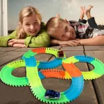 Pista Luminosa Flexible 152 Piezas Con Auto Luminoso